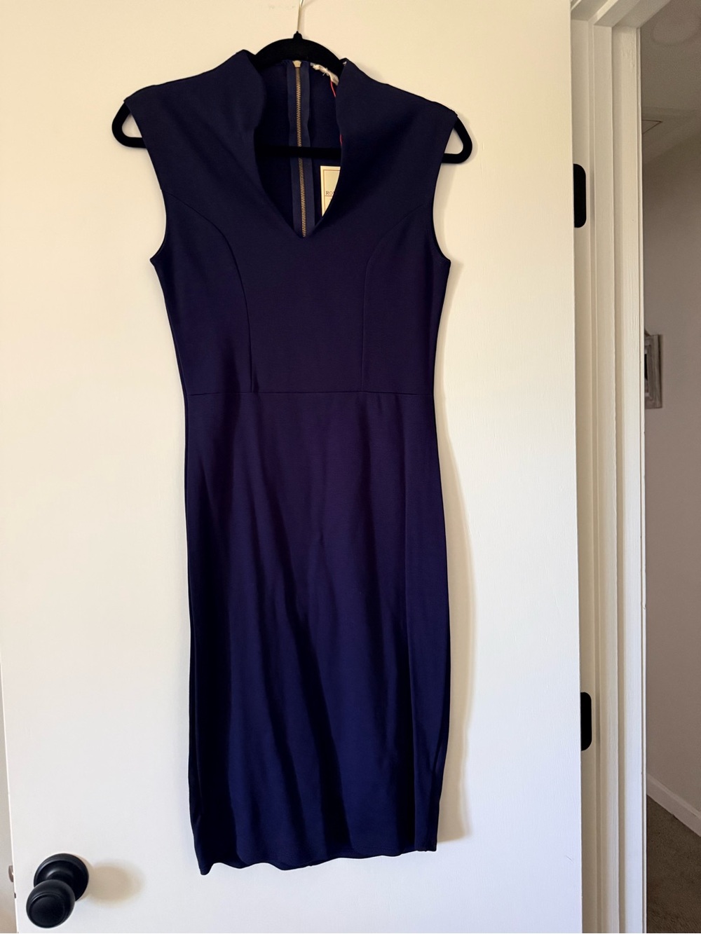 Rolla Coster Sleeveless Keyhole Neckline Sheath Dress in Navy NWT